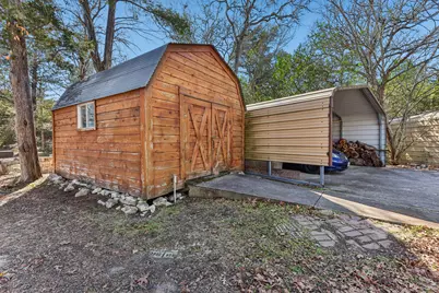 111 Post Oak Drive, Elgin, TX 78621 - Photo 37