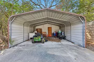 111 Post Oak Dr, Elgin, TX 78621 - Photo 23