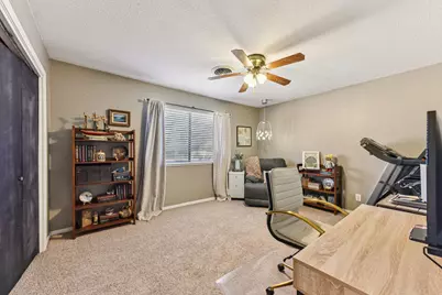 111 Post Oak Drive, Elgin, TX 78621 - Photo 15