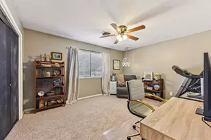 111 Post Oak Dr, Elgin, TX 78621 - Photo 15