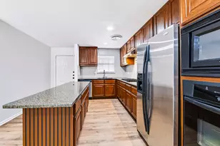301 Carothers St, Copperas Cove, TX 76522 - Photo 9