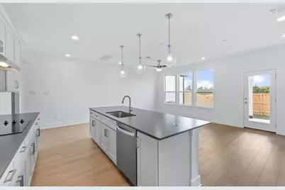 1955 Settlers Glen Drive #4302, Round Rock, TX 78665 - Photo 5