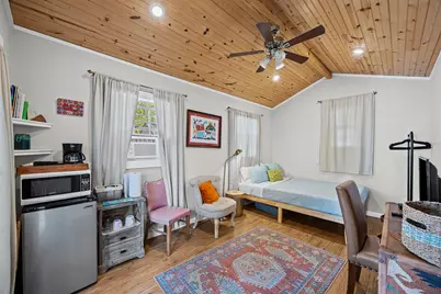 1137 Richardine Avenue, Austin, TX 78721 - Photo 9