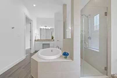 200 Brentwood Drive, Austin, TX 78737 - Photo 19