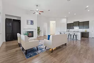 200 Brentwood Dr, Austin, TX 78737 - Photo 7