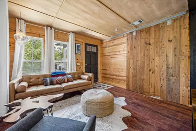 2604 Sol Wilson Avenue, Austin, TX 78702 - Photo 7