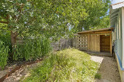 2604 Sol Wilson Avenue, Austin, TX 78702 - Photo 29