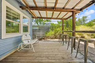 2604 Sol Wilson Ave, Austin, TX 78702 - Photo 25