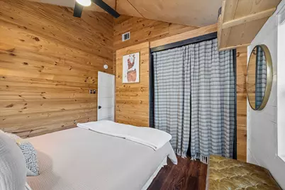 2604 Sol Wilson Avenue, Austin, TX 78702 - Photo 21