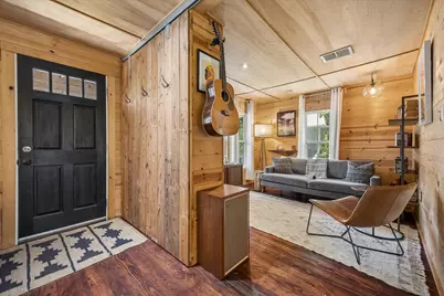2604 Sol Wilson Avenue, Austin, TX 78702 - Photo 9