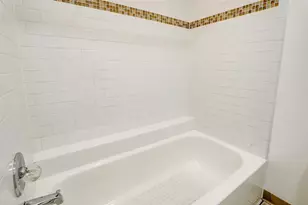 7685 Northcross Dr, Austin, TX 78757 - Photo 23