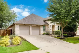 7820 Turnback Ledge Trail, Lago Vista, TX 78645 - Photo 3