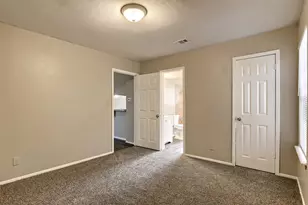1302 Radcliff Dr, Austin, TX 78752 - Photo 7