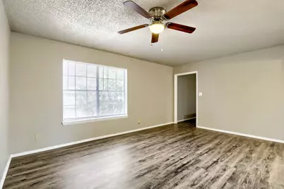 1302 Radcliff Drive #B, Austin, TX 78752 - Photo 3