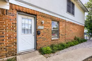 1302 Radcliff Dr, Austin, TX 78752 - Photo 1