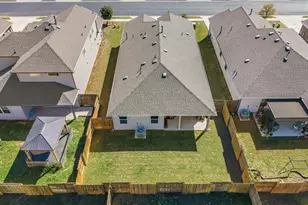 112 Rainmaker Cv, Bastrop, TX 78602 - Photo 29