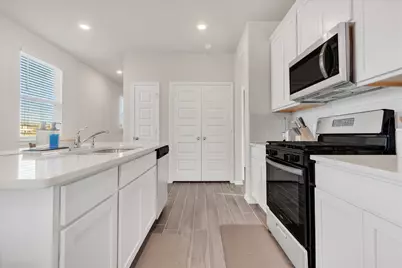 245 Jaycen Lane, New Braunfels, TX 78130 - Photo 9