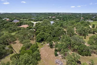 120 E Rustle Cove, Georgetown, TX 78628 - Photo 13