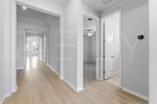 1017 Spring Gulch Ln, Georgetown, TX 78628 - Photo 5