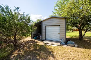 712 Link Dr, Kingsland, TX 78639 - Photo 31