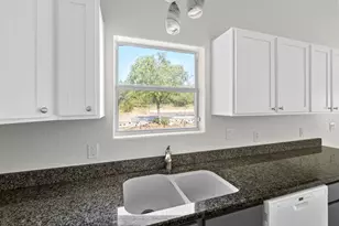 712 Link Dr, Kingsland, TX 78639 - Photo 15