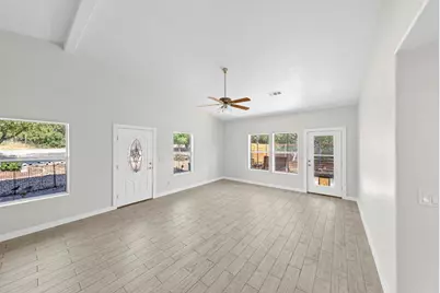 712 Link Drive, Kingsland, TX 78639 - Photo 5