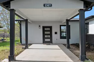 1307 Yorkshire Dr, Austin, TX 78723 - Photo 5