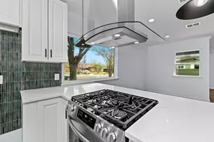 1307 Yorkshire Dr, Austin, TX 78723 - Photo 23