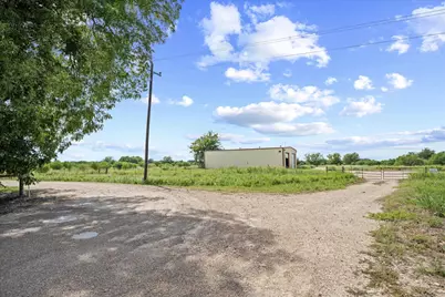399 Prune Road, La Grange, TX 78945 - Photo 7