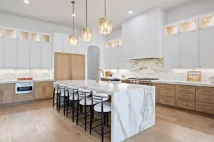 5608 Shady Oak Ct, Austin, TX 78756 - Photo 3