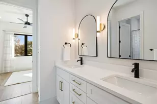 5608 Shady Oak Ct, Austin, TX 78756 - Photo 31