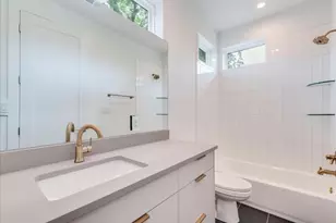 1713 E M. Franklin Ave, Austin, TX 78721 - Photo 17