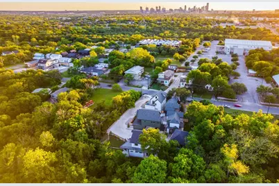1713 E M Franklin Avenue #2, Austin, TX 78721 - Photo 19
