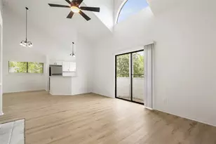 923 E 41st St, Austin, TX 78751 - Photo 3