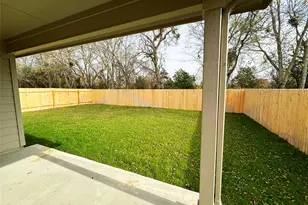 204 Addison Pl, Lockhart, TX 78644 - Photo 25