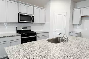 204 Addison Pl, Lockhart, TX 78644 - Photo 9