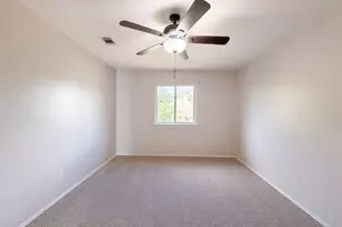1722 Woods Blvd, Round Rock, TX 78681 - Photo 9