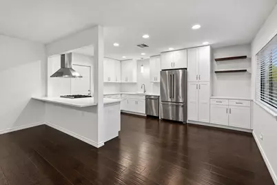 13010 Lamplight Village Avenue, Austin, TX 78727 - Photo 9
