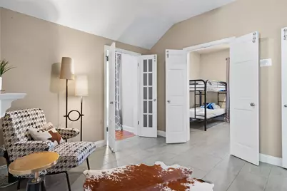 2106 Kenwood Avenue, Austin, TX 78704 - Photo 19