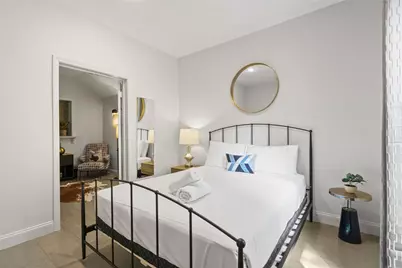 2106 Kenwood Avenue, Austin, TX 78704 - Photo 23