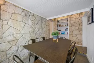 2106 Kenwood Ave, Austin, TX 78704 - Photo 27