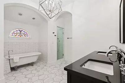 2106 Kenwood Avenue, Austin, TX 78704 - Photo 19