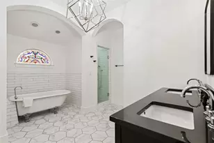 2106 Kenwood Ave, Austin, TX 78704 - Photo 19