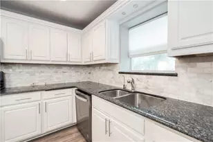 12102 Missel Thrush Ct, Austin, TX 78750 - Photo 13