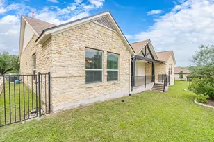 225 Jumping Laurel St, San Marcos, TX 78666 - Photo 33