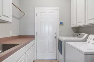 31007 Jasper Ct, Georgetown, TX 78628 - Photo 9