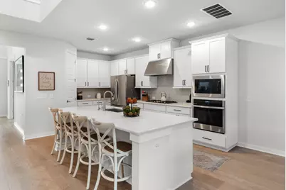 8000 Yokohama Terrace, Austin, TX 78744 - Photo 7