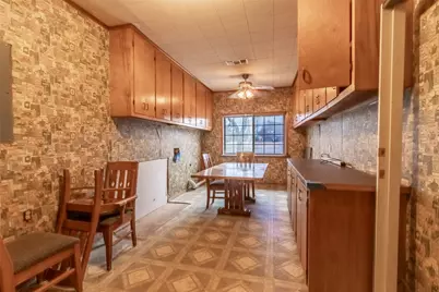 409 W Buffalo Street, Caldwell, TX 77836 - Photo 19