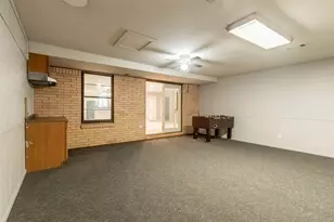 409 W Buffalo St, Caldwell, TX 77836 - Photo 11