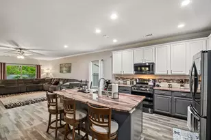913 Hyde Park Dr, Round Rock, TX 78665 - Photo 7